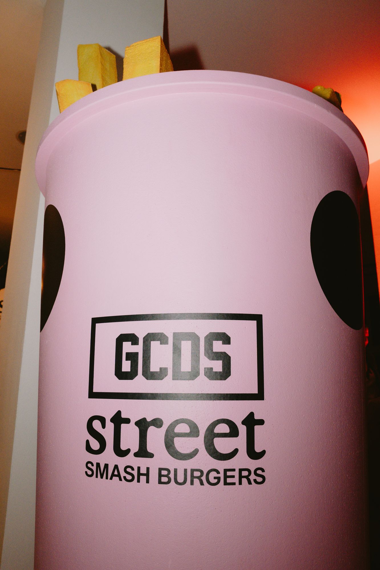 GCDS × Street